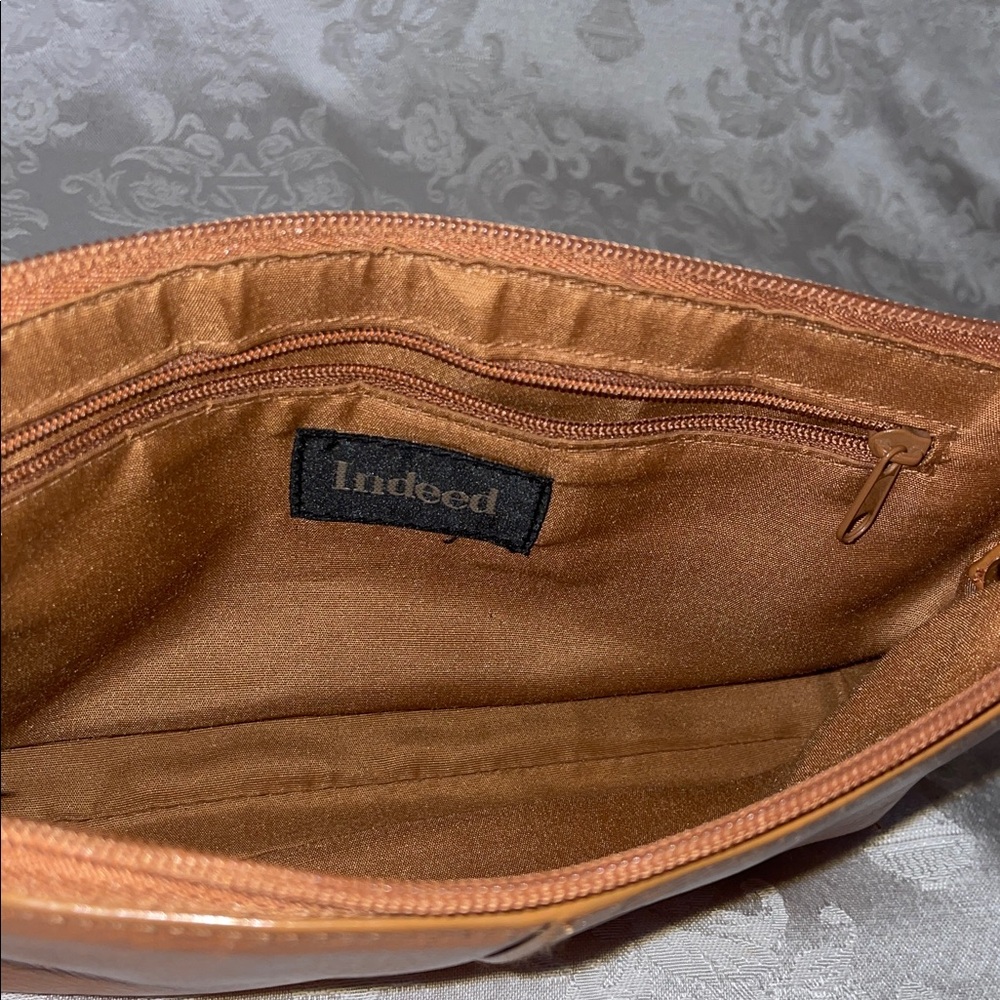 Chic Brown Leather Shoulder Bag - Picture 3 of 3